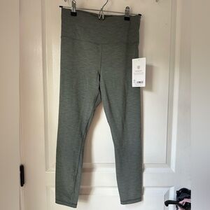 NEVER WORN Athleta Ultra High Rise Elevation 7/8 tight